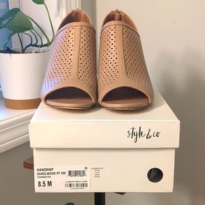 Style & Co Hannon Sandalwood shoes